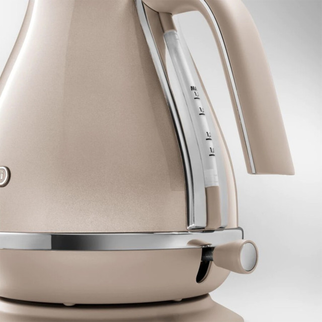 Электрочайник Delonghi KBOT 2001 BG