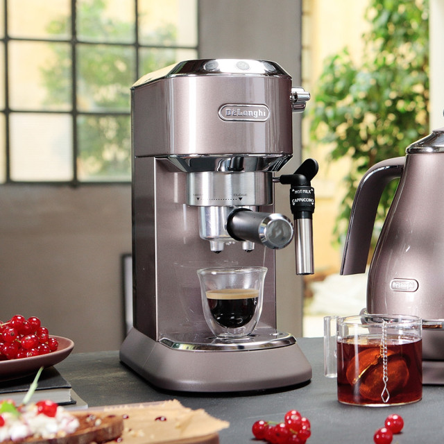 Кавоварка Delonghi EC 785 PK