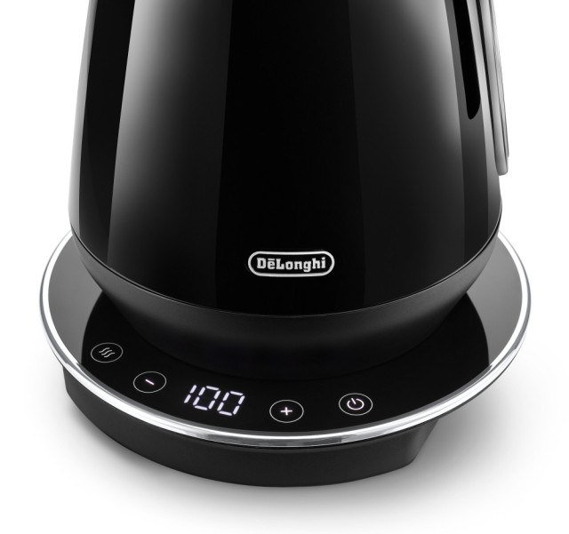 Електрочайник Delonghi KBY2011BK